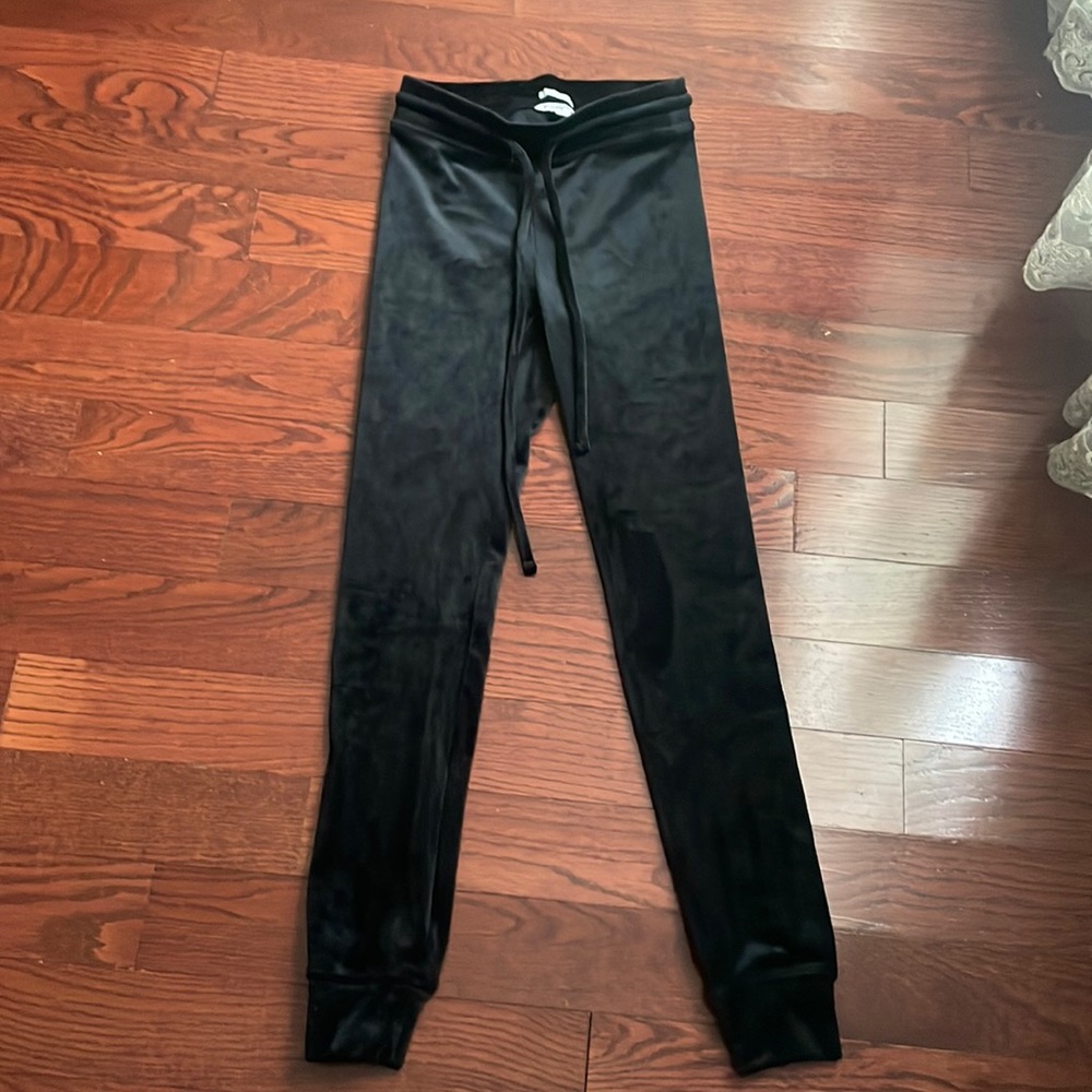 Xs fuzzy sweatpants